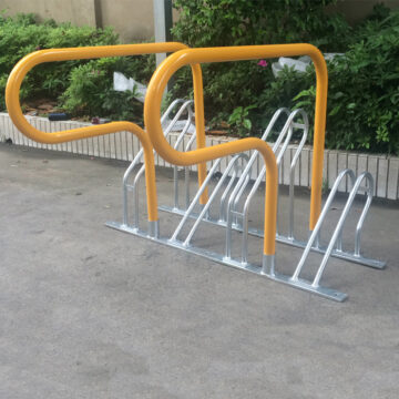 4 bike parking rack side front